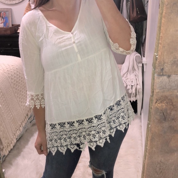 Umgee size medium white Boho baby doll top - Picture 1 of 5